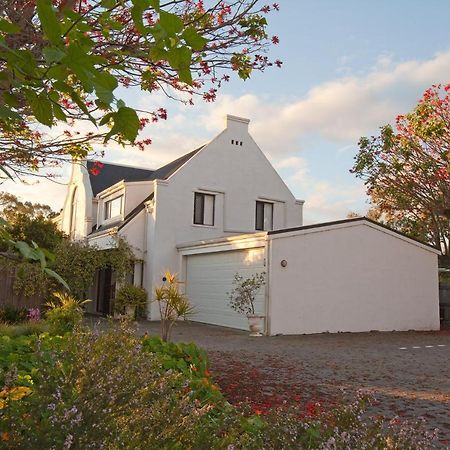 Aarn House B&B Airport Accommodation Perth Bagian luar foto