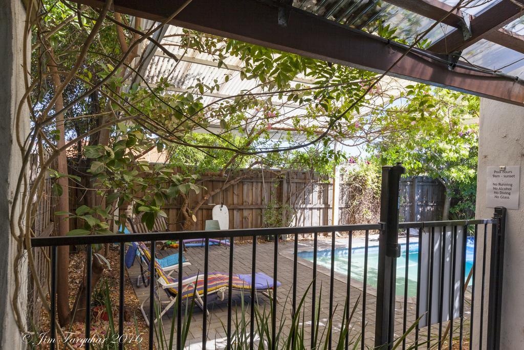 Aarn House B&B Airport Accommodation Perth Bagian luar foto