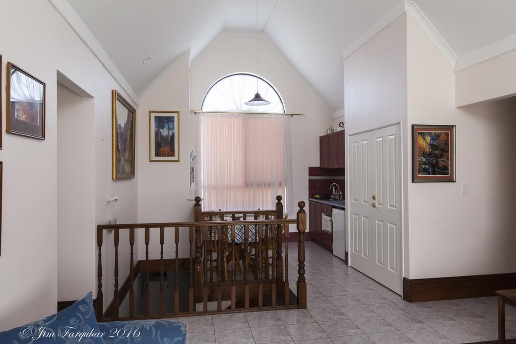 Aarn House B&B Airport Accommodation Perth Bagian luar foto