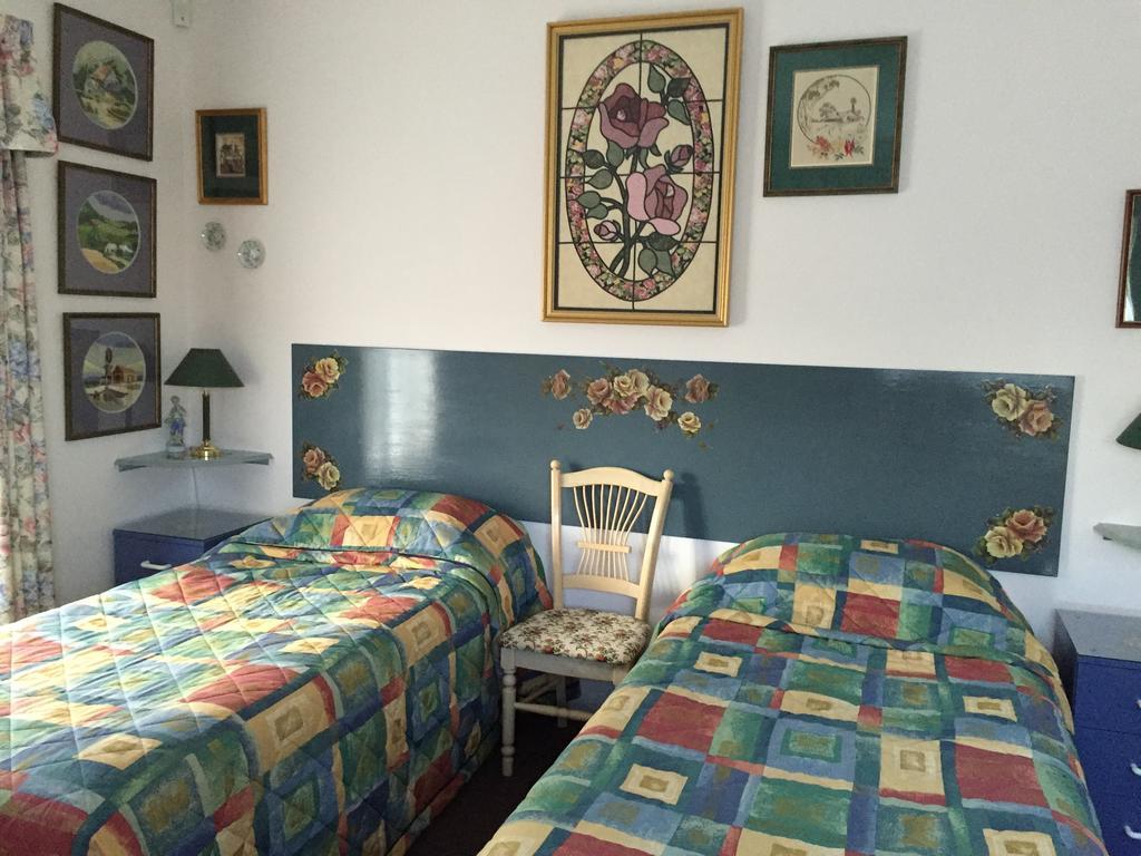 Aarn House B&B Airport Accommodation Perth Bagian luar foto