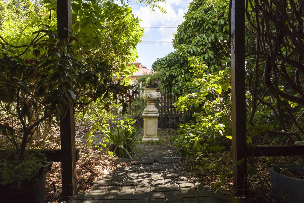 Aarn House B&B Airport Accommodation Perth Bagian luar foto